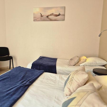 Logis Hotel Restaurant L'Oustal Naves  Kültér fotó