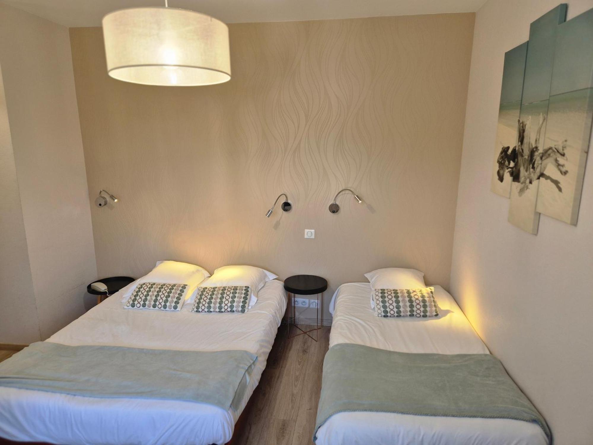 Logis Hotel Restaurant L'Oustal Naves  Kültér fotó